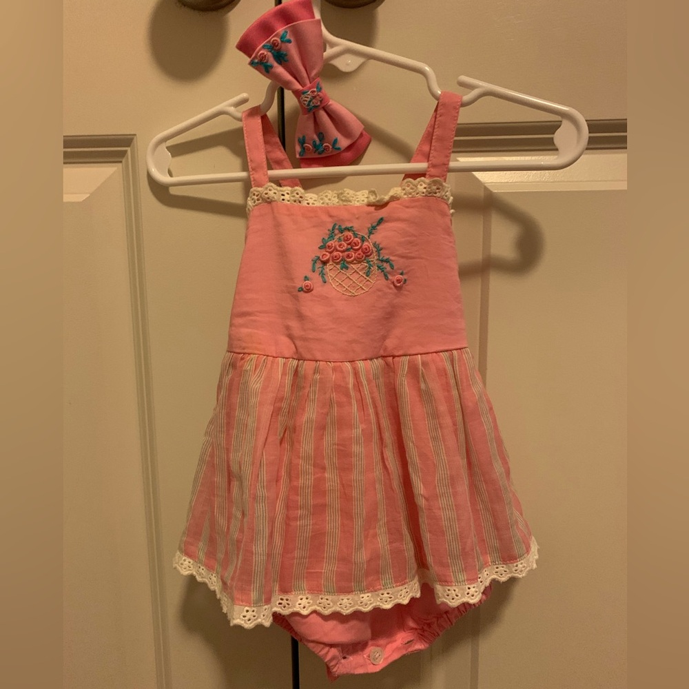 Well Dressed Wolf Bubble 3-6 months with made to match bow